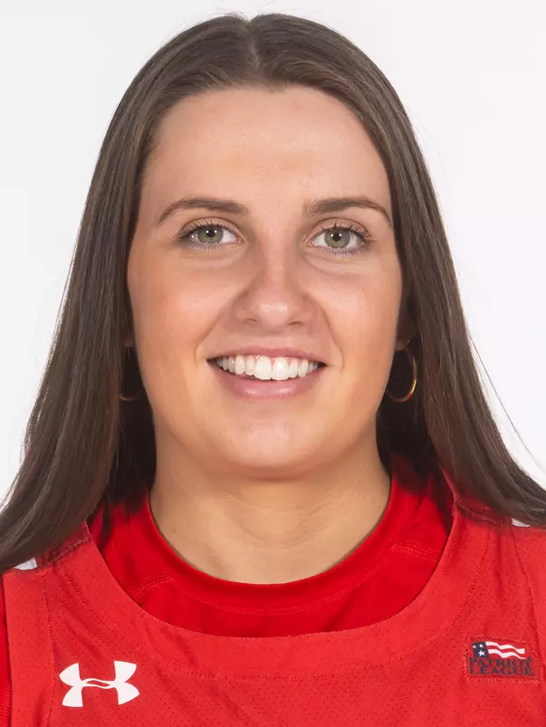 Aoibhe Gormley Headshot