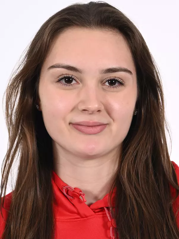 Gianna Dicola Headshot