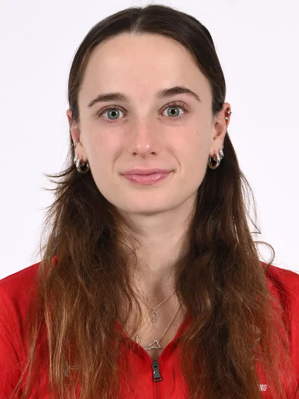 Nora Hemsley Headshot