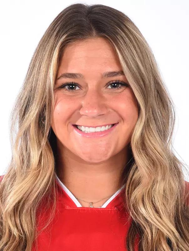 Gianna Savella Headshot