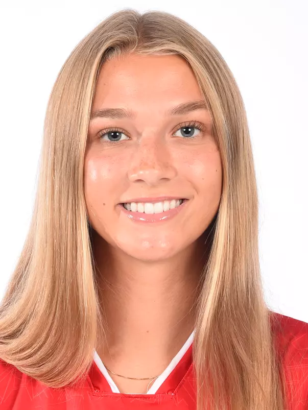 Alli Powderly Headshot