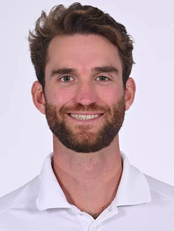 Alex Dillon Headshot