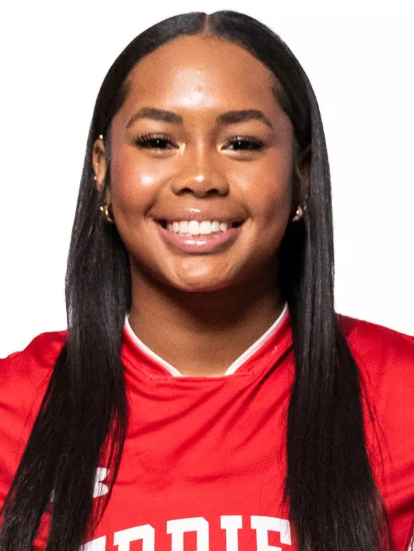 Kyomi Apalit headshot