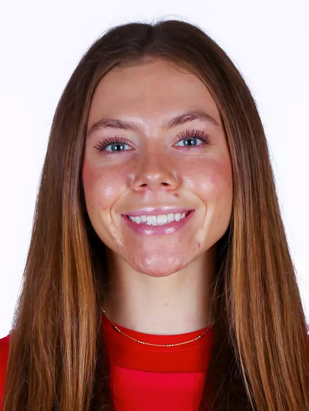 Bella McLaughlin Headshot