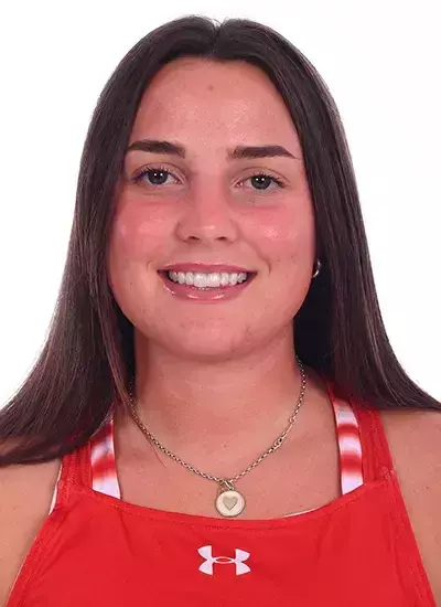 Bella Cloutier - 25 headshot