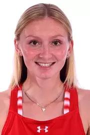 Olivia Hammer - 25 headshot