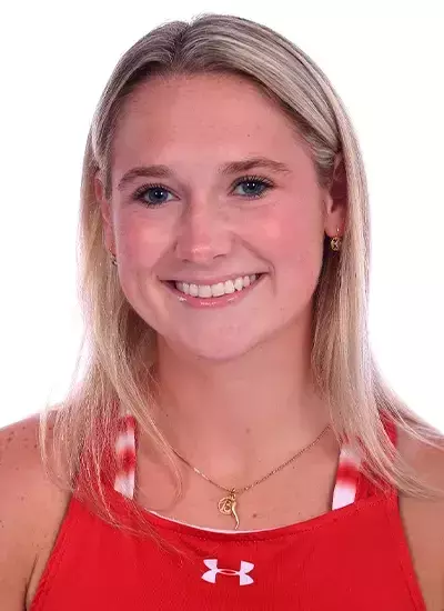 Lily Johnson - 25 headshot