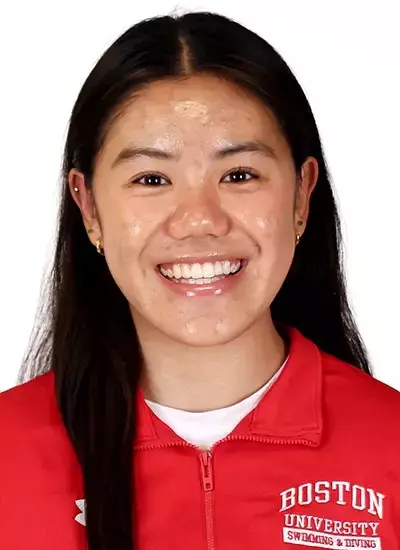 Rena Ho headshot - 25