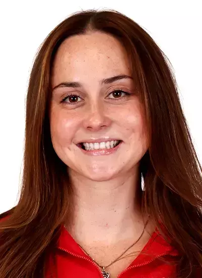 Izzy Valantiejus headshot - 25