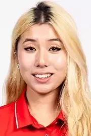 Sophia Zhang headshot