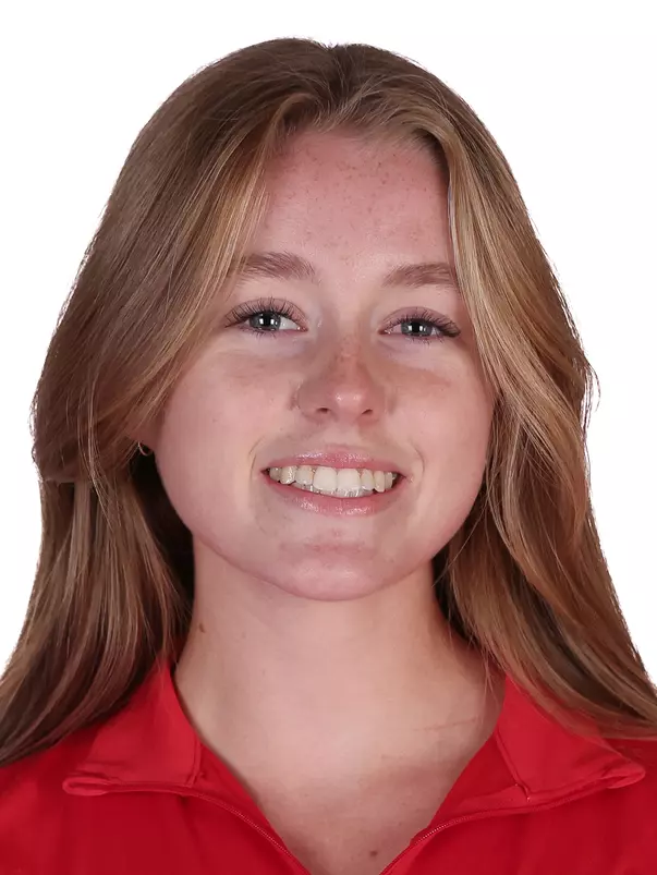 Emily Costa Headshot