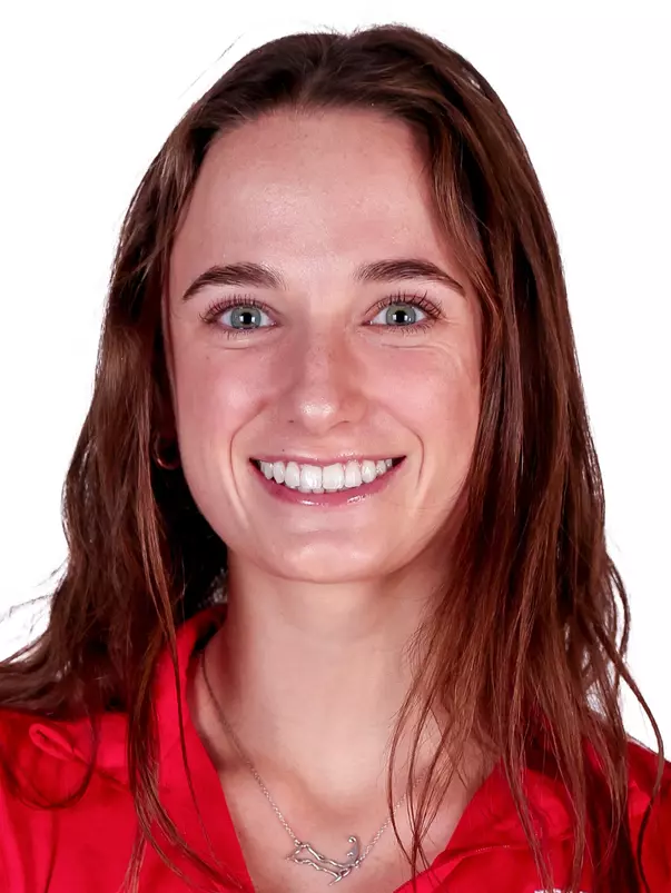 Nora Hemsley Headshot