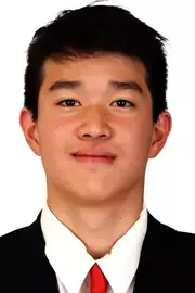 Ethan Zhou headshot