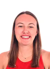 Madeleine Finton Headshot