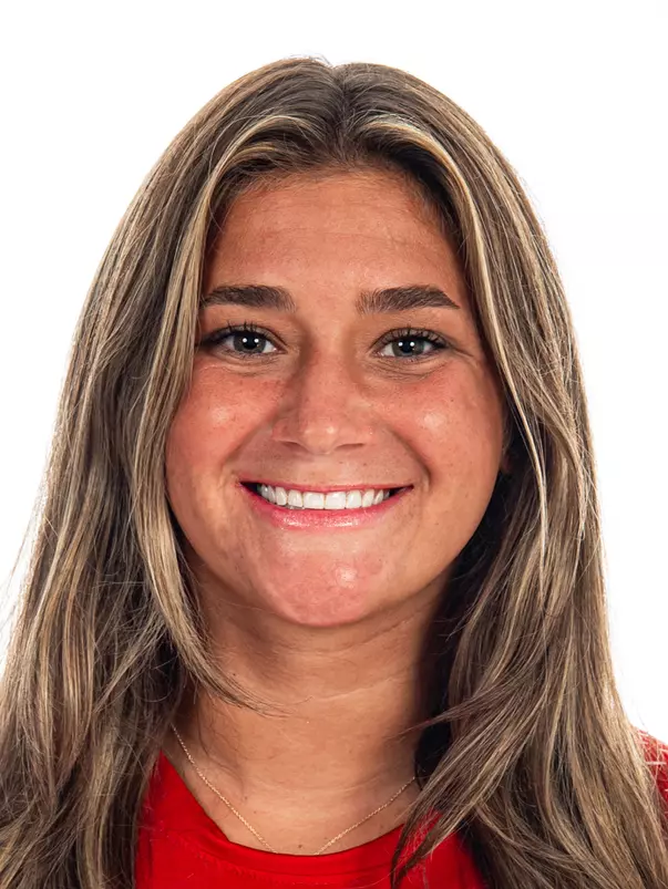 Gianna Savella Headshot