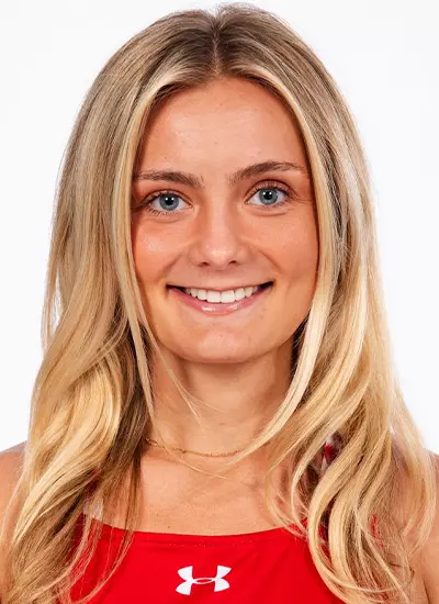 Bella Bergner headshot