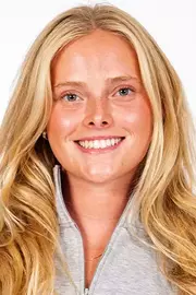 Eve McGuinness headshot