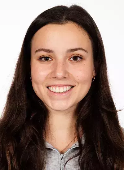 Ani Winter headshot