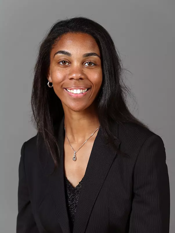 Erin Grant, 2015-16 Women's Basketball