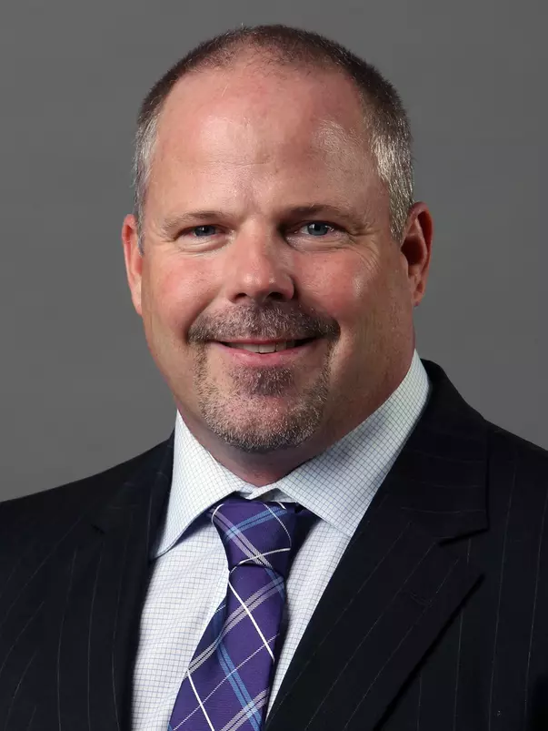 Mike Jenkins, 2015-16 Women's Basketball