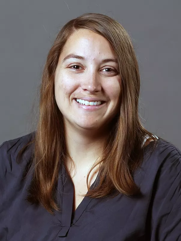 Julie Ellena, 2015-16 Women's Basketball