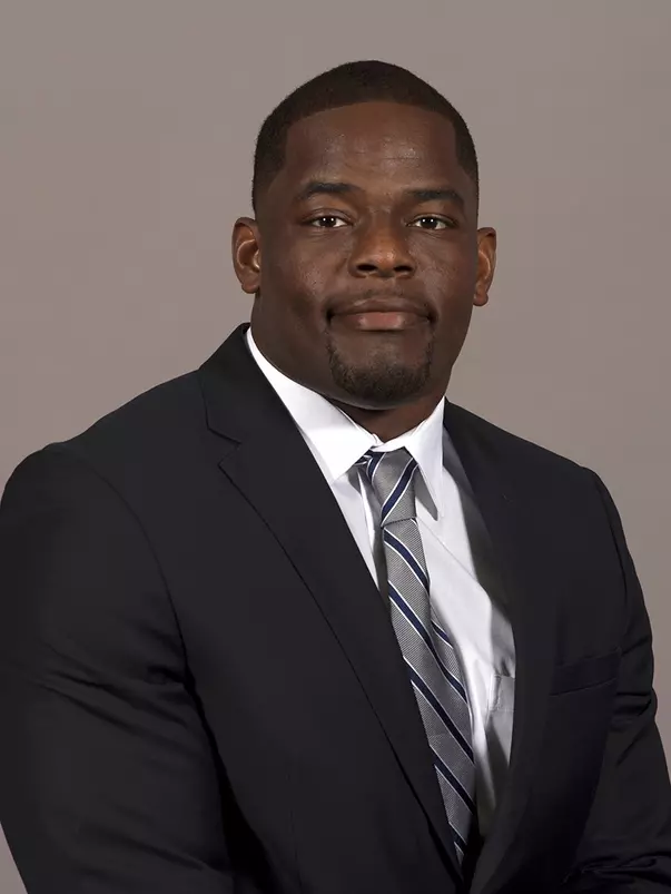 Genard Avery, 2017 Football