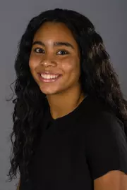 Kacie Marie Scott Headshot