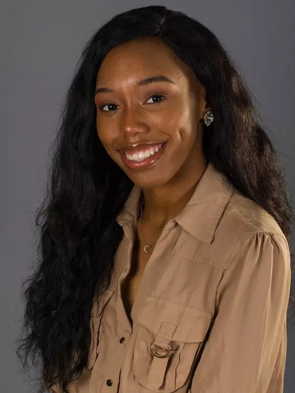 Nicole Lawson Headshot