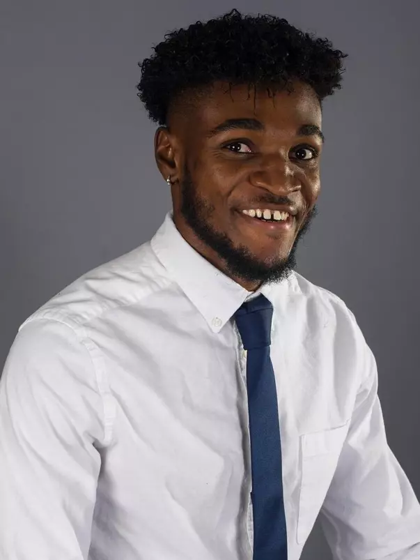 Olushola Olojo Headshot