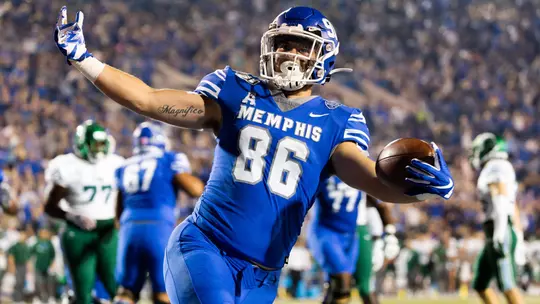 Football Senior Salute: Joey Magnifico