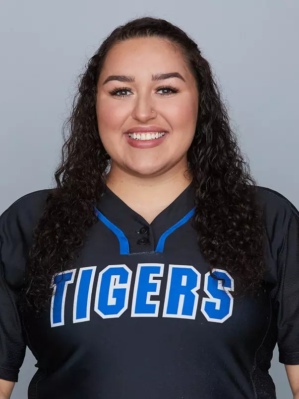 © University of Memphis. Trey ClarkSantiago_Xiomara_1920SB_2523_TC_20191122