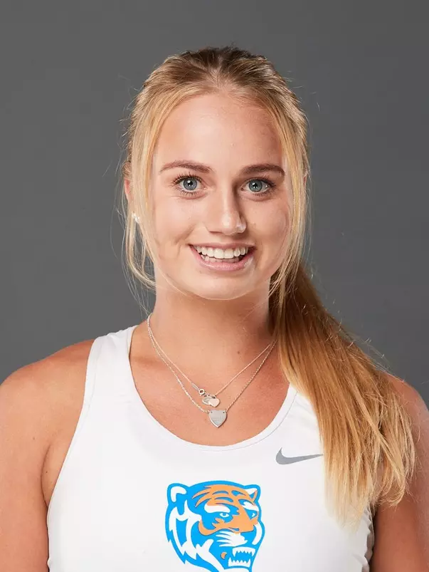 © University of Memphis. Trey ClarkDavies_Hannah_1920WTEN_1720_TC_20191028