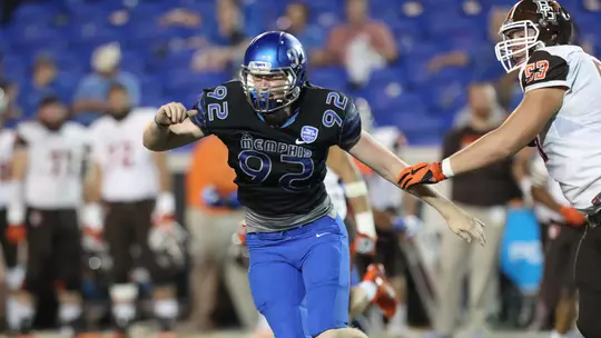 Football Senior Salute: Peyton Jones