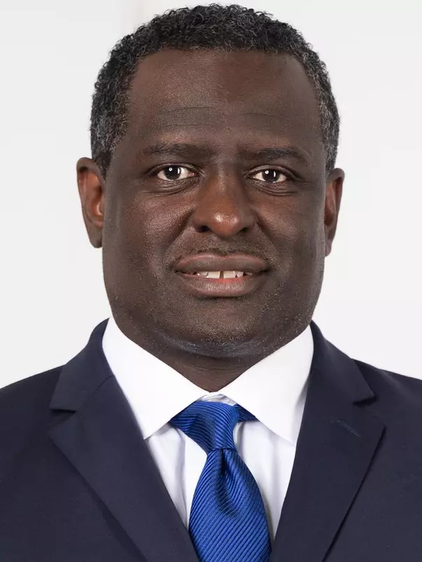 Shawn Forrest headshot