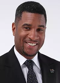 Stephen Brown Headshot