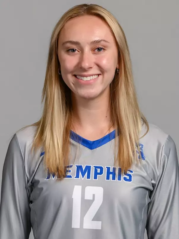 Lexi Lewis Headshot