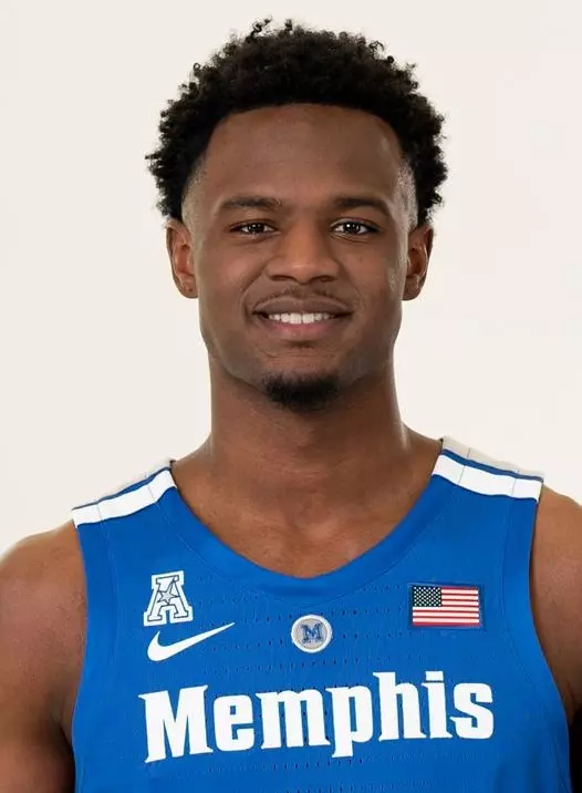 Alex Lomax headshot