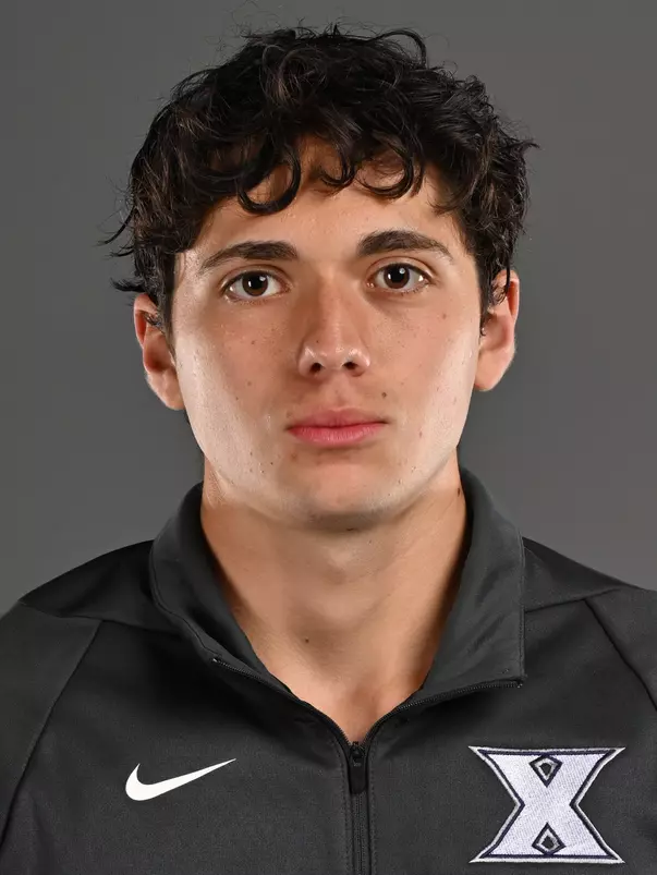 Derek Gomez