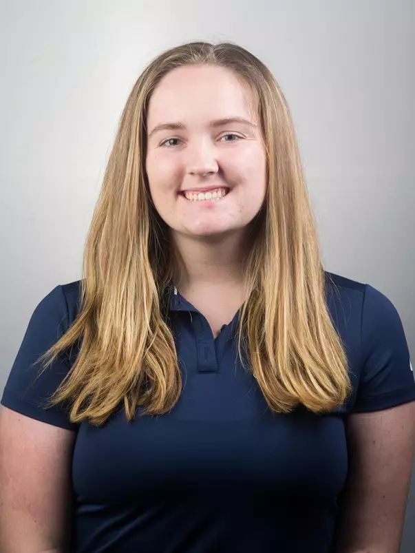 Lauren Fisher headshot