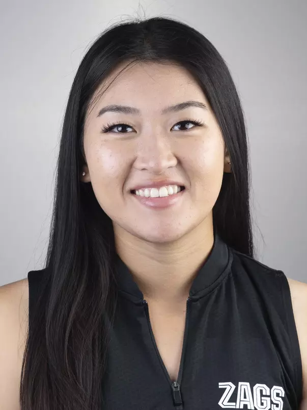 Quynn Duong headshot