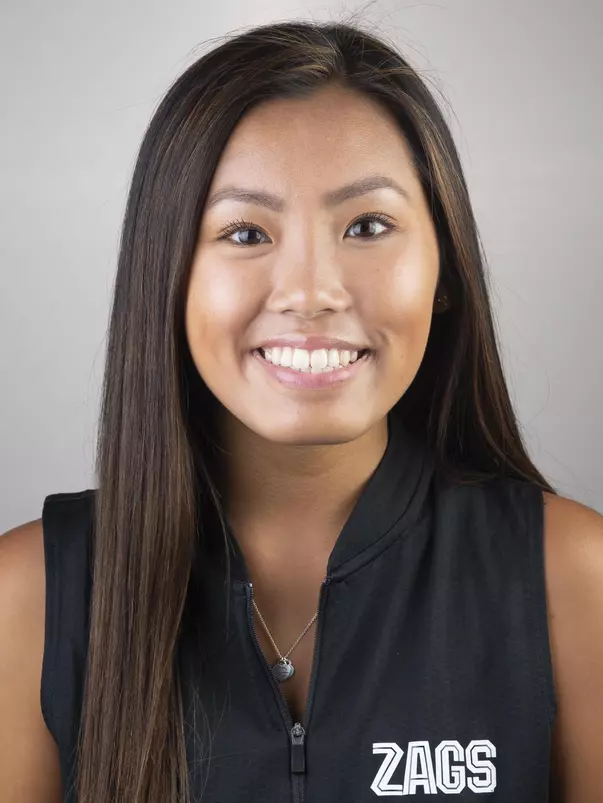 Alyssa Nguyen headshot