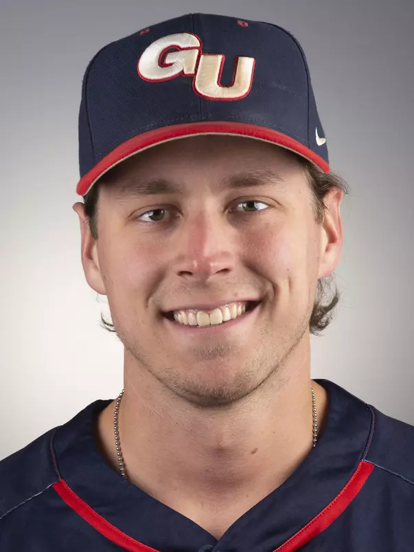 Colin Suter headshot