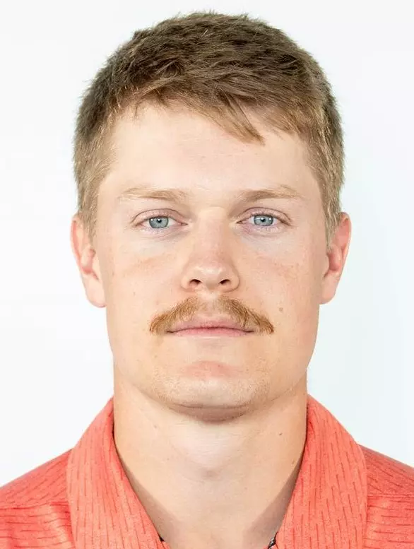 Backes 2021 headshot
