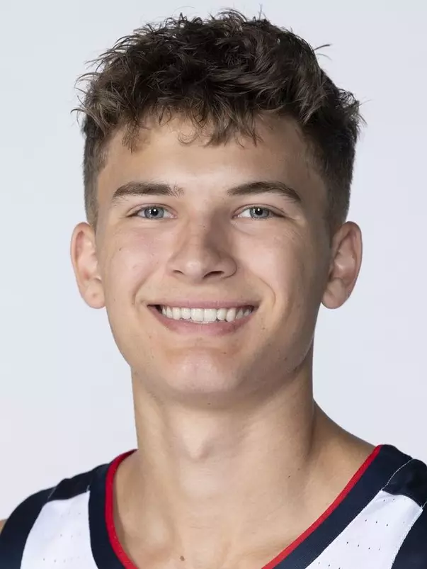 Graves 2021 headshot