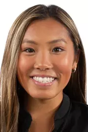 2022 headshot nguyen