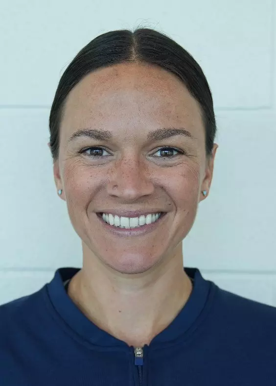 Benz 2023 headshot