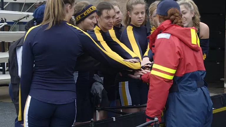 Women's Rowing Places 21st at Head of the Charles