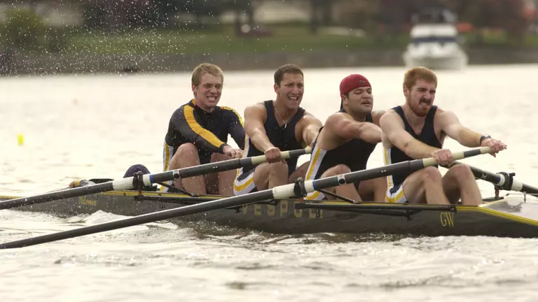 Freshmen Men Finish 2nd to Georgetown Heavyweights