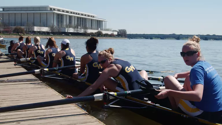 Women's Rowing Varsity 8 Defeats Georgetown