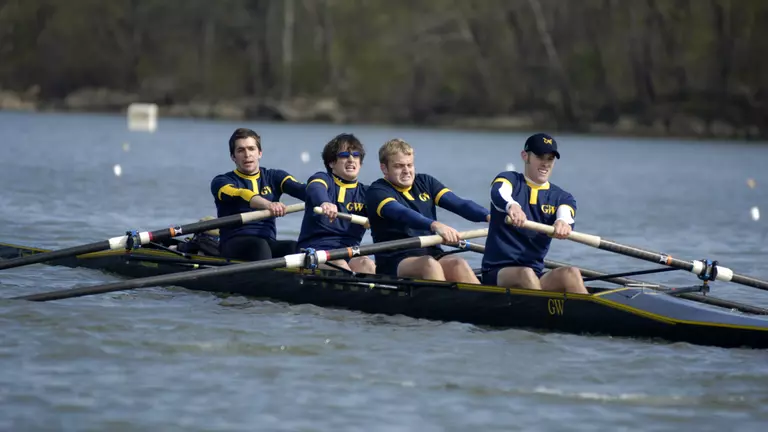 Men's Rowing Fours Victorious at Occoquan Chase